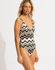 Seafolly - Neue Wave V Neck One Piece - Larx