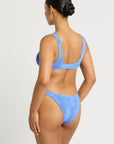 Bond-Eye - Cornflower Floral Scene Brief - Larx