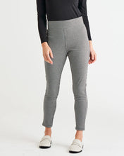 Load image into Gallery viewer, Betty Basics - Houndstooth Ponte Legging
