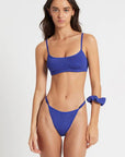 Bond-Eye - Larisa Brief