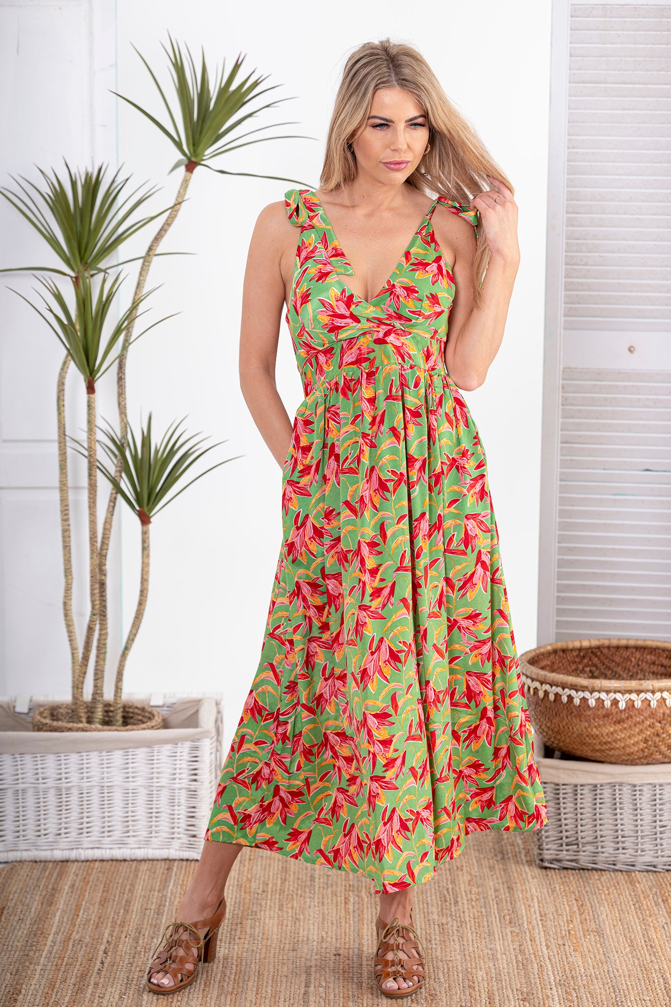 Cienna - Lucia Tie Maxi Dress - Larx