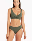 Sea Level - Essentials Cross Front Multifit Bra Top - Larx