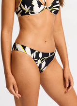 Load image into Gallery viewer, Seafolly - Birds of Paradise Reversible Hipster Bikini Bottom
