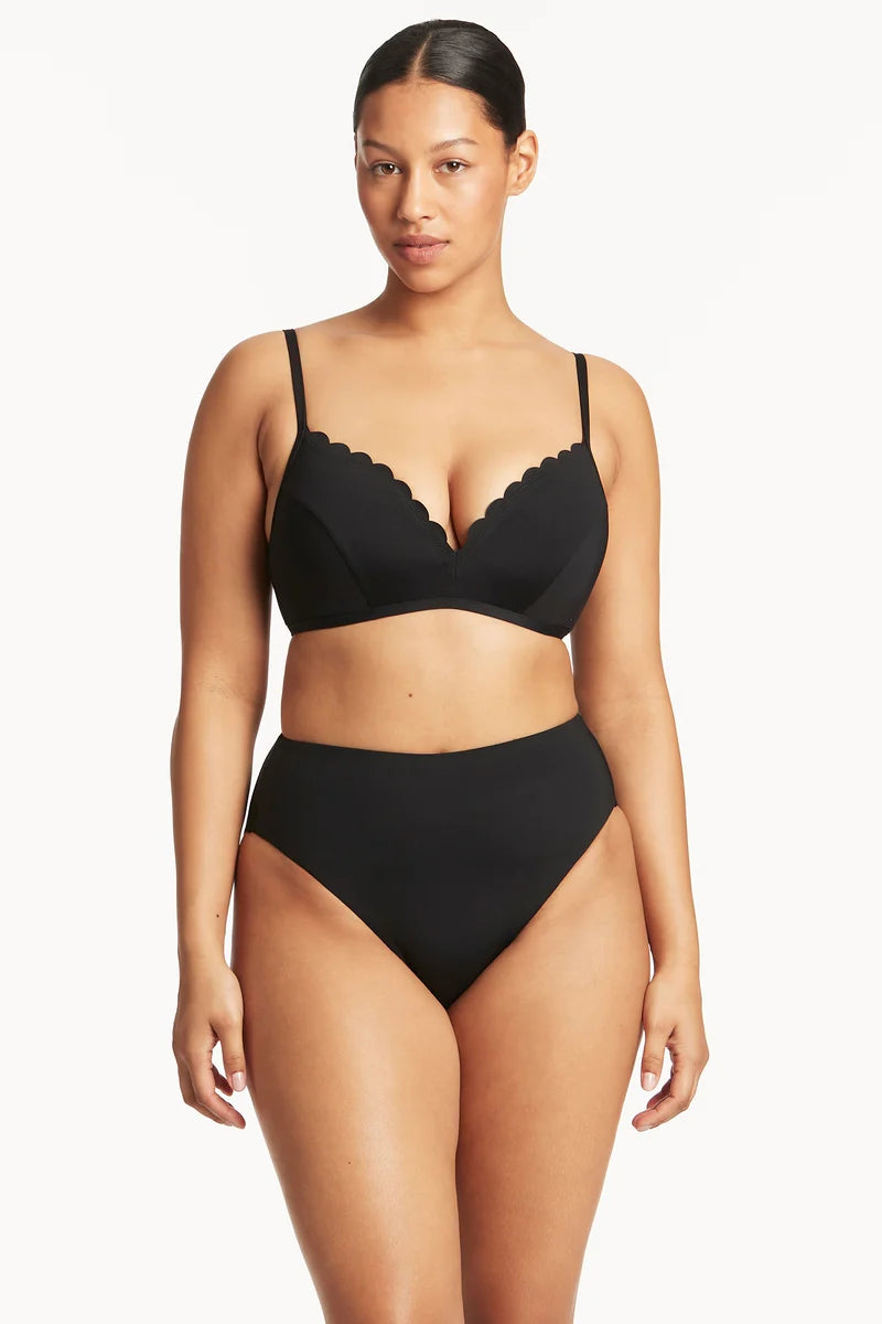 Sea Level - Scallop D/DD Moulded Cup Bralette – Larx