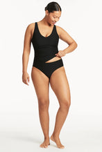 Load image into Gallery viewer, Sea Level - Honeycomb Tank Style D/DD Cup Singlet
