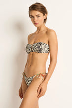 Load image into Gallery viewer, Monte &amp; Lou - Snow Leopard Ruched U Wire Bandeau
