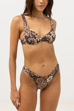 Load image into Gallery viewer, Rhythm - Cantabria Floral Underwire Top
