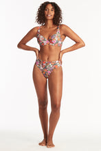 Load image into Gallery viewer, Sea Level - Parkland C/D Cup With Underwire Bra
